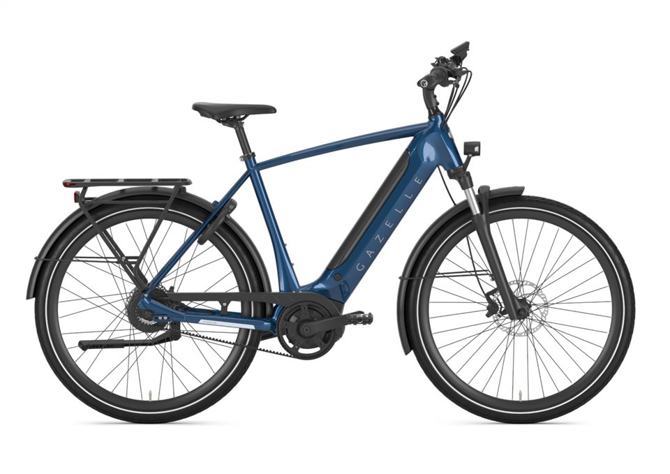 Eén plus één is drie. De Ultimate C380 is de optimale combinatie van een comfortabele toerfiets en een sportieve stadsfiets. Je fietst heerlijk rond, gaat snel van A naar B en geniet van de vele gemak